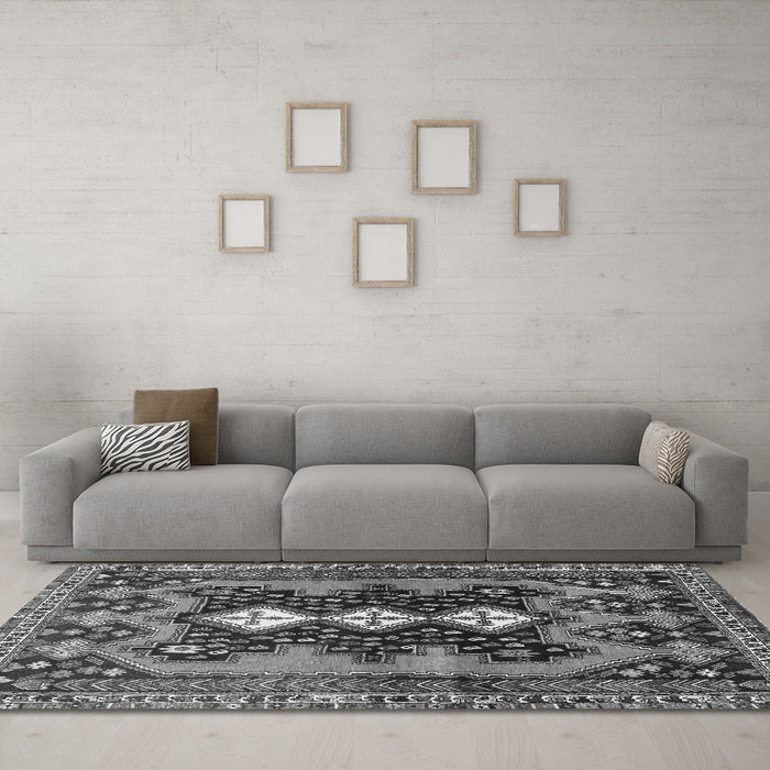 Machine Washable Persian Gray Traditional Rug in a Living Room,, wshtr633gry