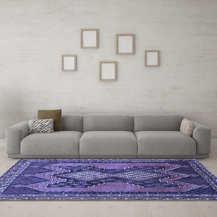 Machine Washable Persian Blue Traditional Rug in a Living Room, wshtr634blu