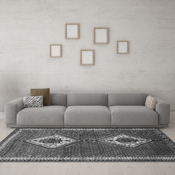 Machine Washable Persian Gray Traditional Rug in a Living Room,, wshtr635gry