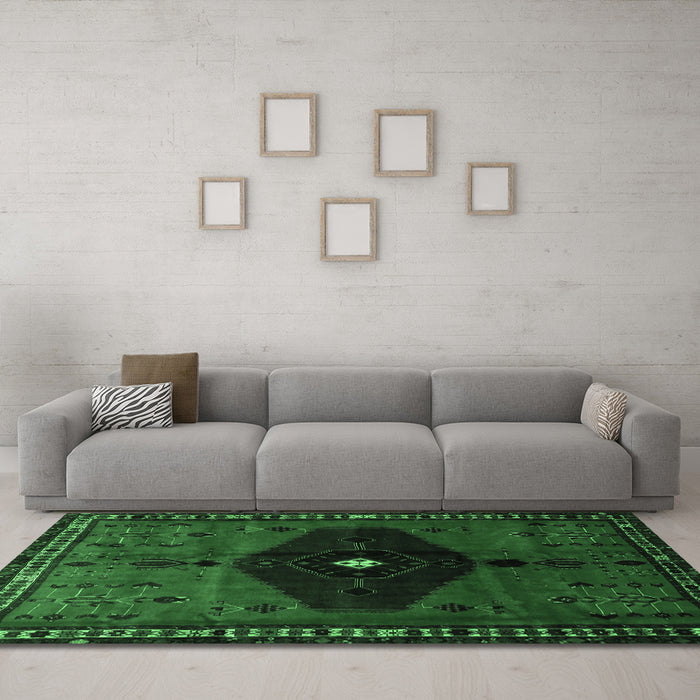Machine Washable Persian Emerald Green Traditional Area Rugs in a Living Room,, wshtr637emgrn