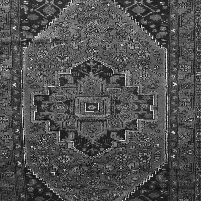 Serging Thickness of Machine Washable Persian Gray Traditional Rug, wshtr640gry