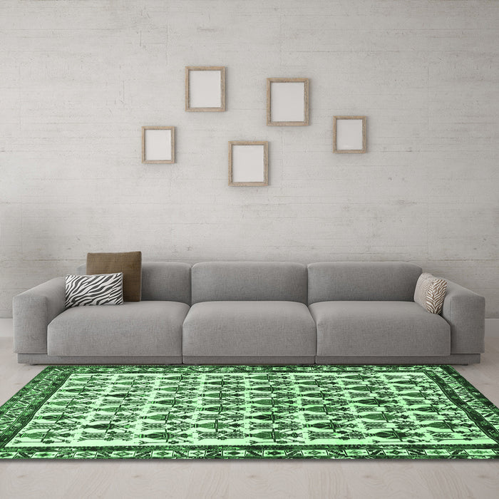 Machine Washable Persian Emerald Green Traditional Area Rugs in a Living Room,, wshtr641emgrn