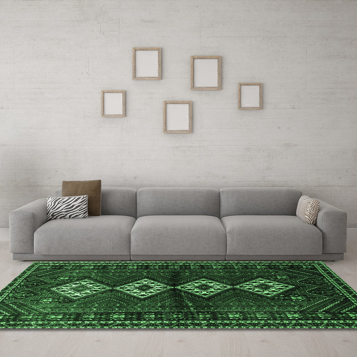 Machine Washable Persian Emerald Green Traditional Area Rugs in a Living Room,, wshtr642emgrn