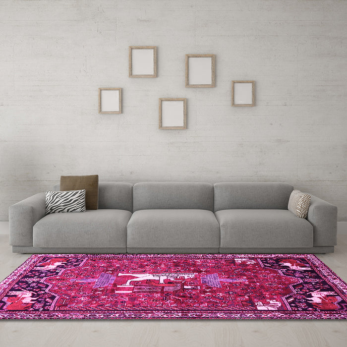 Machine Washable Animal Pink Traditional Rug in a Living Room, wshtr647pnk