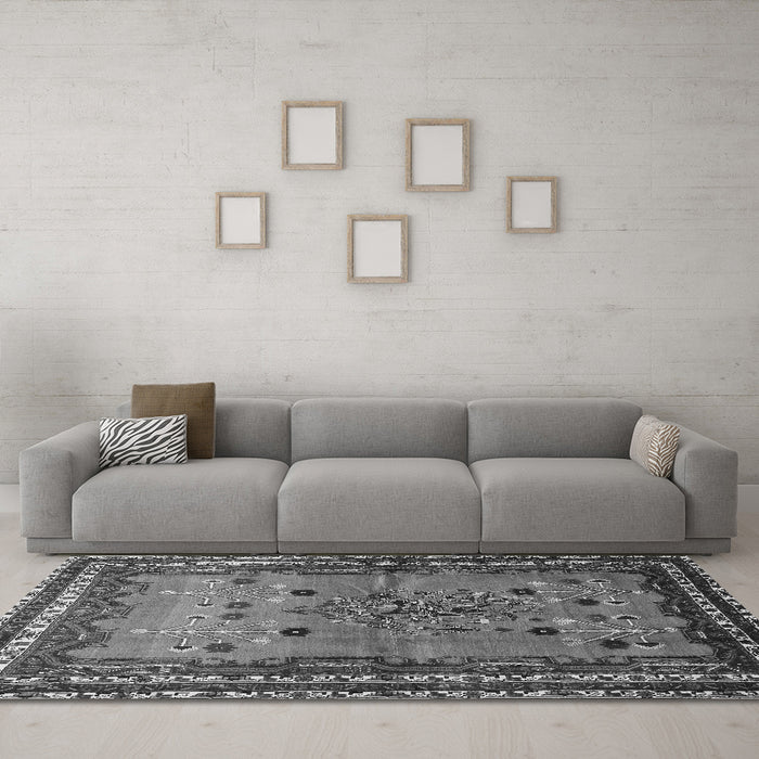 Machine Washable Persian Gray Traditional Rug in a Living Room,, wshtr654gry