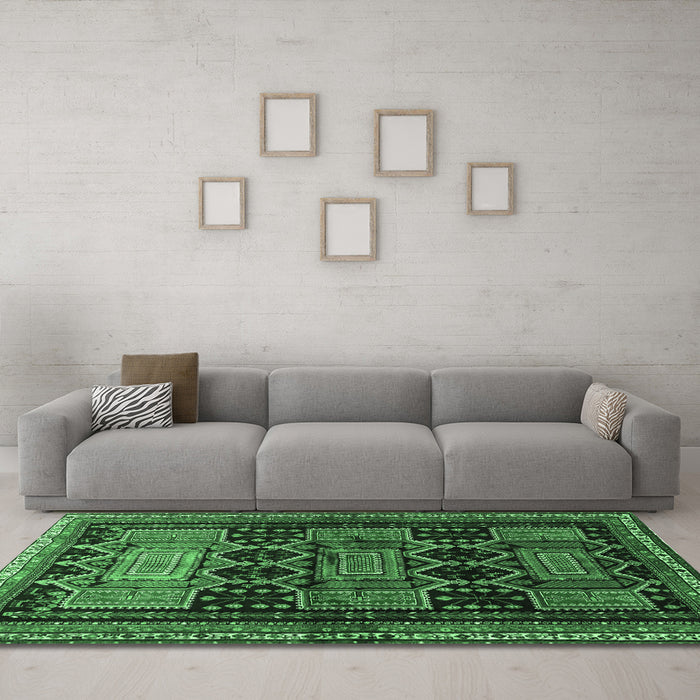 Machine Washable Persian Emerald Green Traditional Area Rugs in a Living Room,, wshtr655emgrn