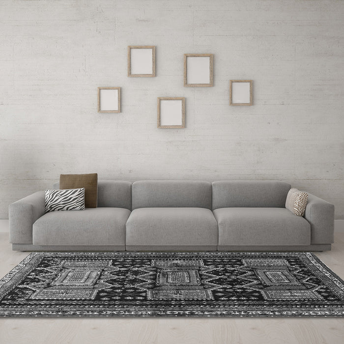 Machine Washable Persian Gray Traditional Rug in a Living Room,, wshtr655gry