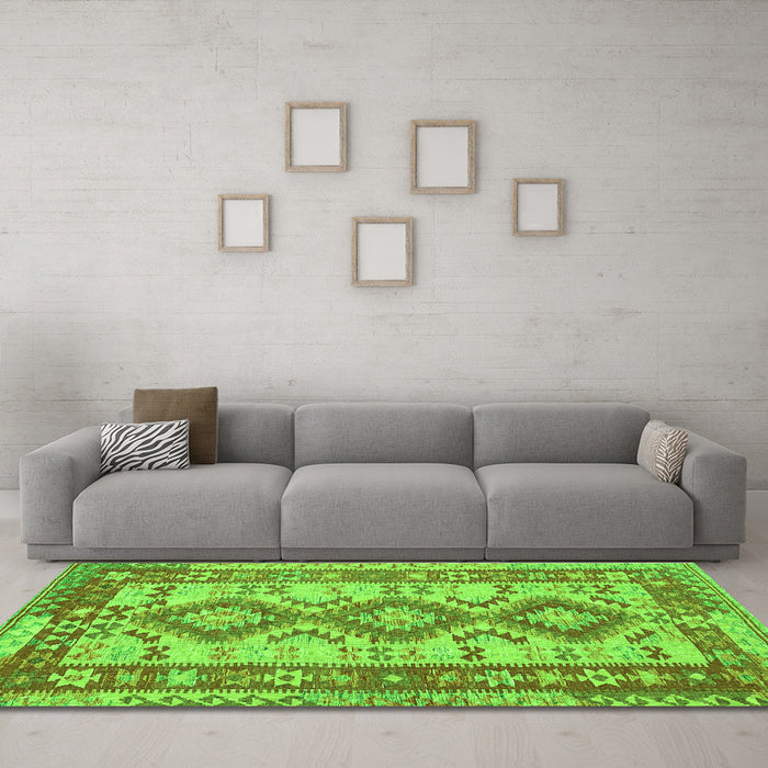 Machine Washable Southwestern Green Country Area Rugs in a Living Room,, wshtr656grn