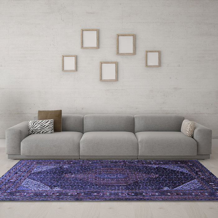 Machine Washable Persian Blue Traditional Rug in a Living Room, wshtr659blu