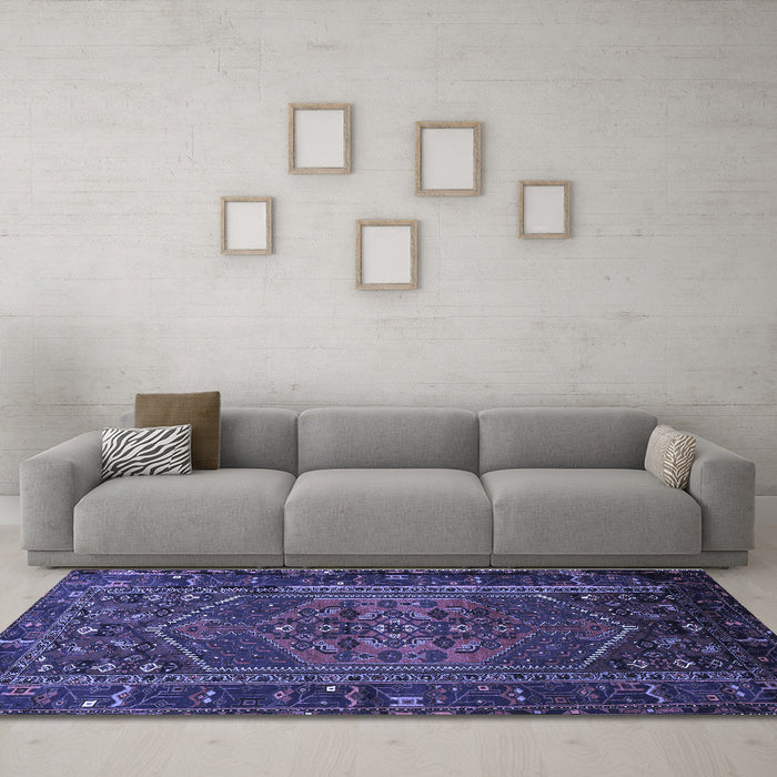 Machine Washable Persian Blue Traditional Rug in a Living Room, wshtr660blu