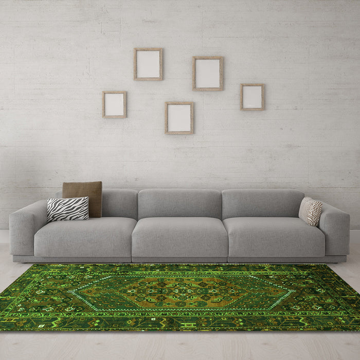 Machine Washable Persian Green Traditional Area Rugs in a Living Room,, wshtr660grn