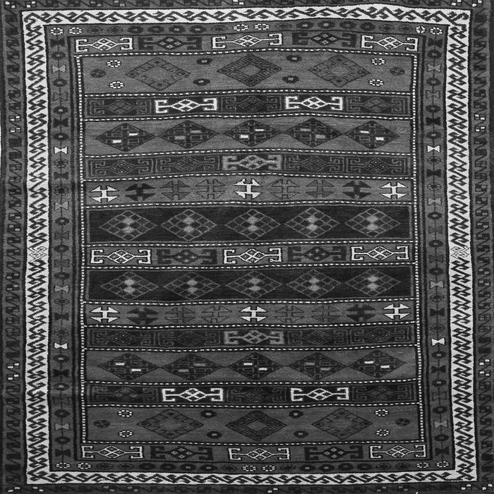 Round Machine Washable Persian Gray Traditional Rug, wshtr662gry