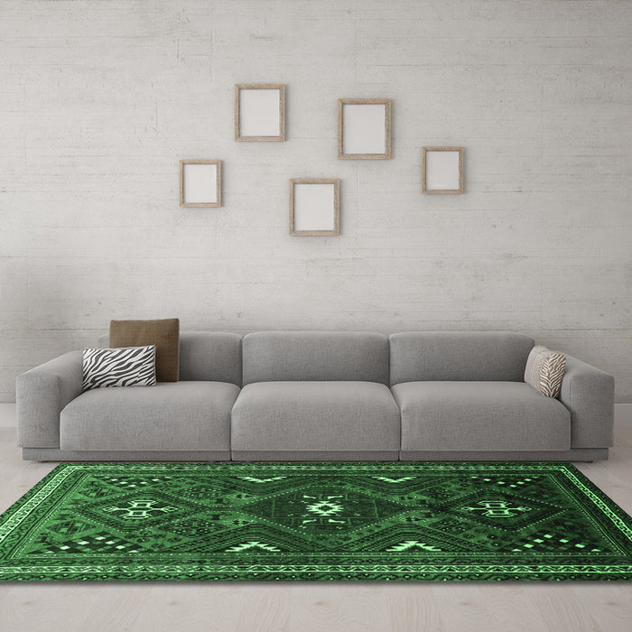 Machine Washable Persian Emerald Green Traditional Area Rugs in a Living Room,, wshtr664emgrn