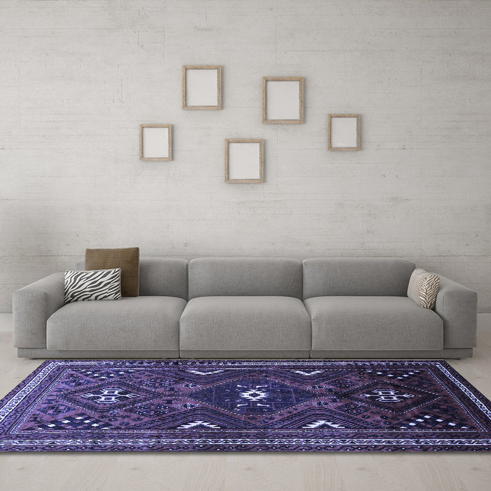 Machine Washable Persian Blue Traditional Rug in a Living Room, wshtr664blu