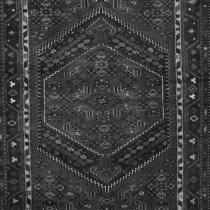 Serging Thickness of Machine Washable Persian Gray Traditional Rug, wshtr667gry