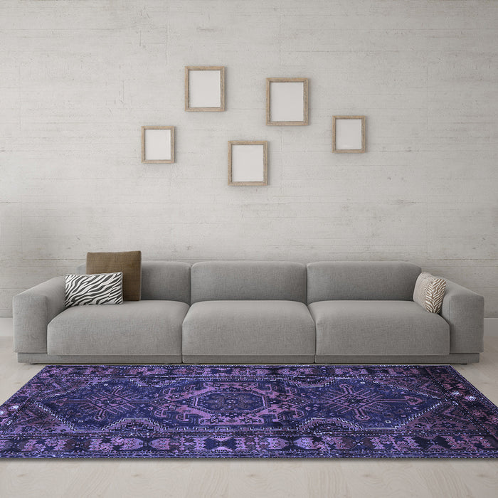 Machine Washable Persian Blue Traditional Rug in a Living Room, wshtr668blu