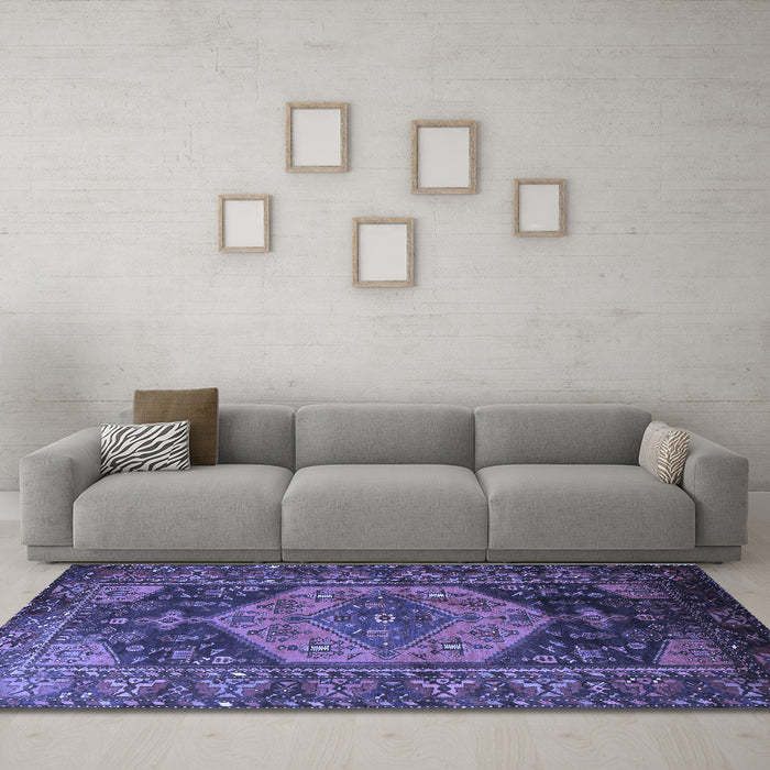 Machine Washable Persian Blue Traditional Rug in a Living Room, wshtr670blu