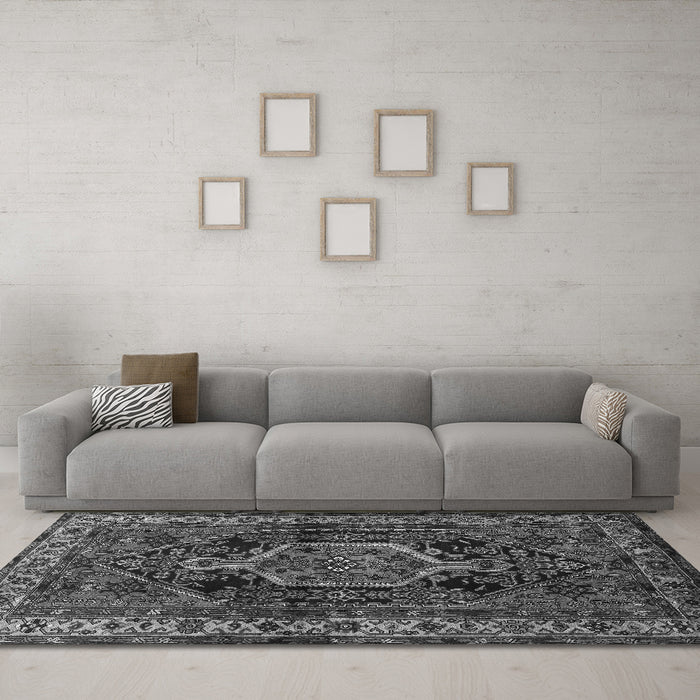 Machine Washable Persian Gray Traditional Rug in a Living Room,, wshtr671gry