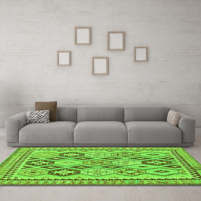 Machine Washable Southwestern Green Country Area Rugs in a Living Room,, wshtr675grn