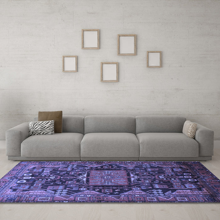 Machine Washable Animal Blue Traditional Rug in a Living Room, wshtr681blu