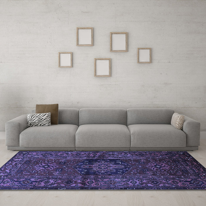 Machine Washable Persian Blue Traditional Rug in a Living Room, wshtr682blu