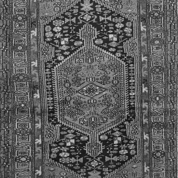 Serging Thickness of Machine Washable Persian Gray Traditional Rug, wshtr683gry