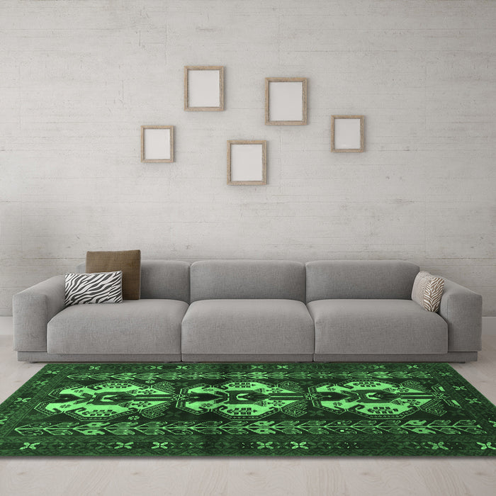 Machine Washable Persian Emerald Green Traditional Area Rugs in a Living Room,, wshtr685emgrn