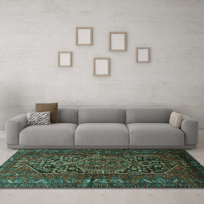 Machine Washable Persian Turquoise Traditional Area Rugs in a Living Room,, wshtr687turq