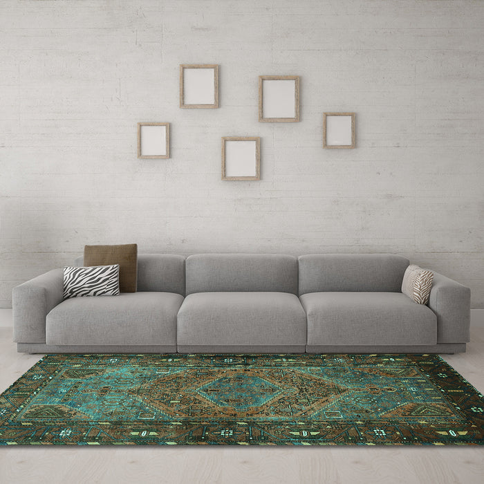 Machine Washable Persian Turquoise Traditional Area Rugs in a Living Room,, wshtr688turq