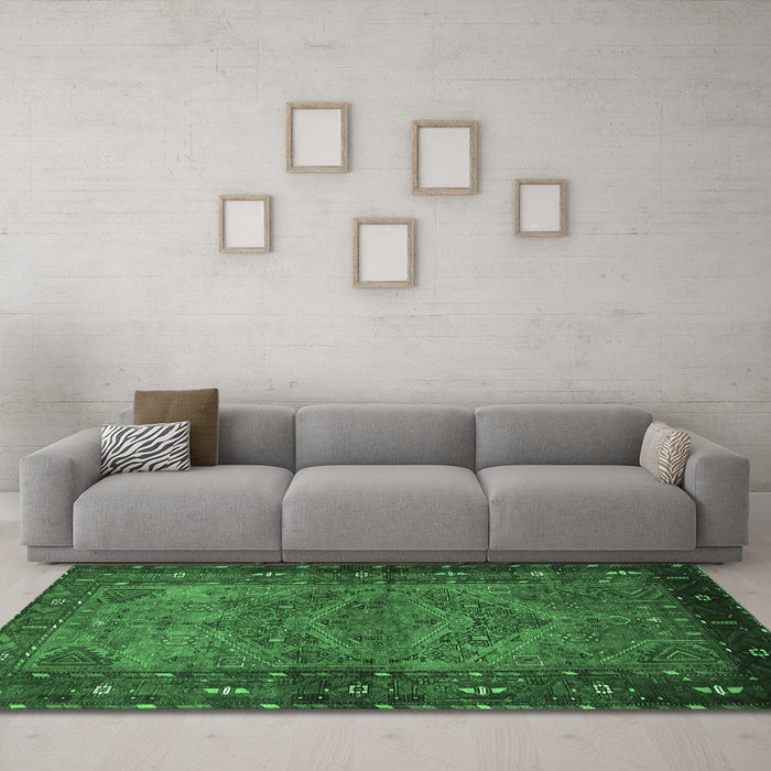 Machine Washable Persian Emerald Green Traditional Area Rugs in a Living Room,, wshtr688emgrn