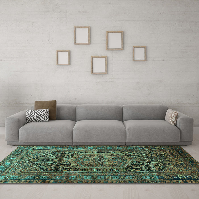 Machine Washable Persian Turquoise Traditional Area Rugs in a Living Room,, wshtr689turq