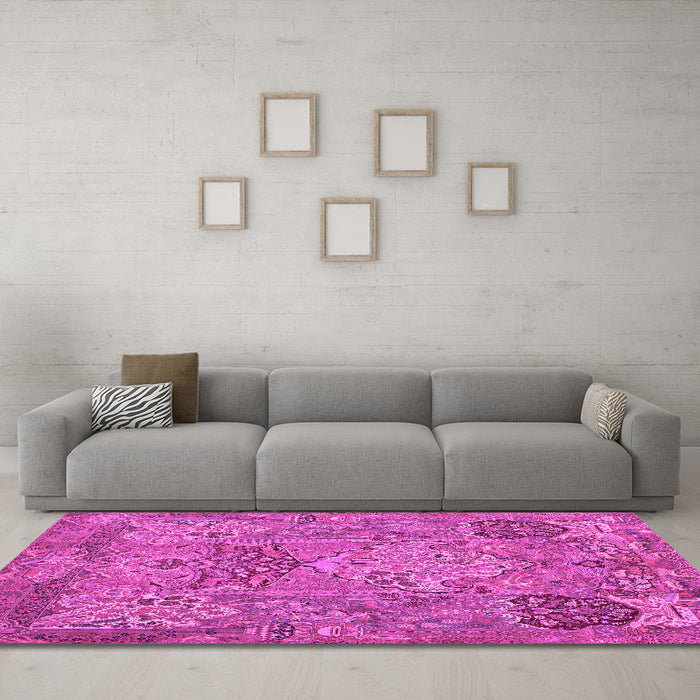 Machine Washable Animal Pink Traditional Rug in a Living Room, wshtr68pnk