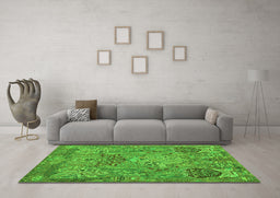 Machine Washable Animal Green Traditional Area Rugs in a Living Room,, wshtr68grn