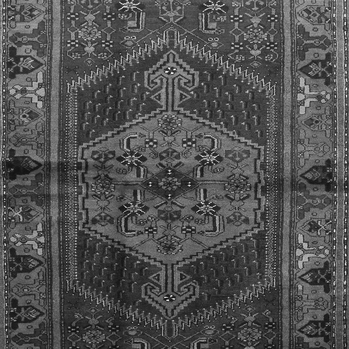 Serging Thickness of Machine Washable Persian Gray Traditional Rug, wshtr691gry