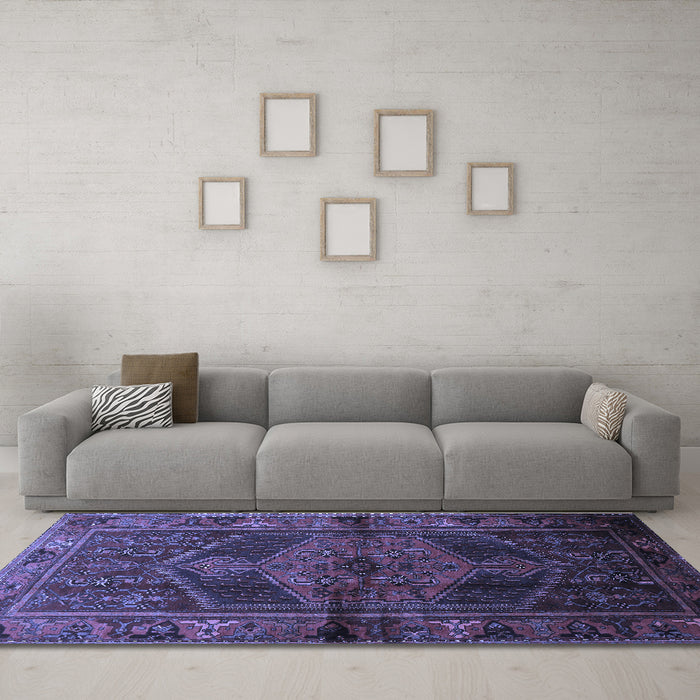 Machine Washable Persian Blue Traditional Rug in a Living Room, wshtr691blu