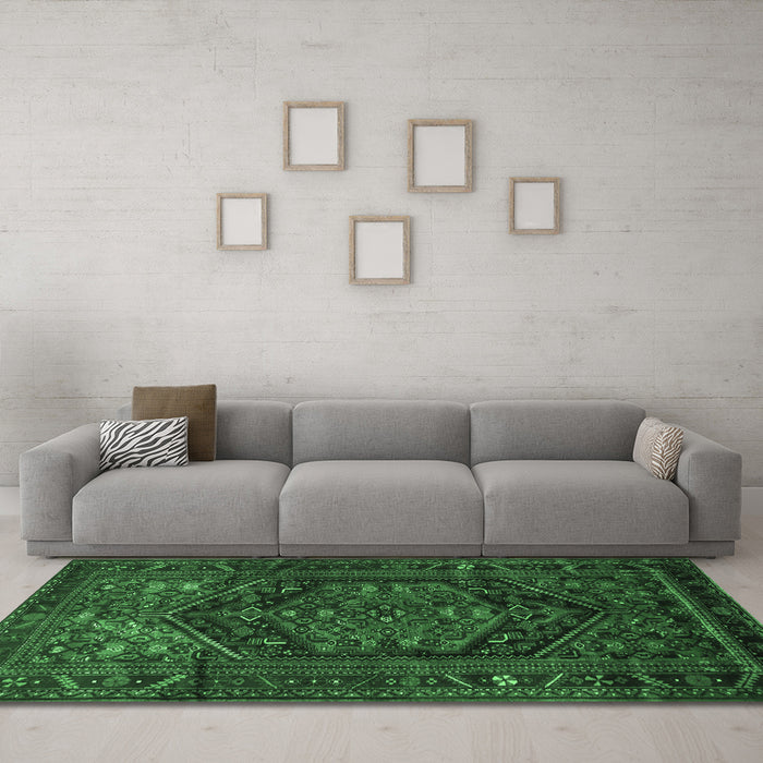 Machine Washable Persian Emerald Green Traditional Area Rugs in a Living Room,, wshtr693emgrn