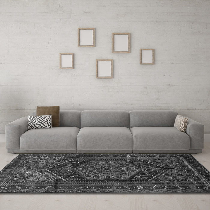 Machine Washable Persian Gray Traditional Rug in a Living Room,, wshtr693gry