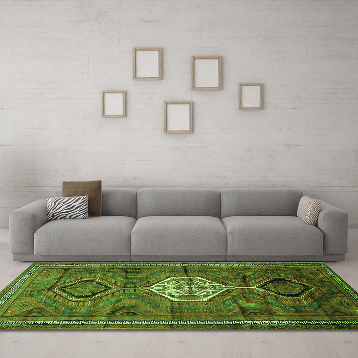 Machine Washable Persian Green Traditional Area Rugs in a Living Room,, wshtr696grn