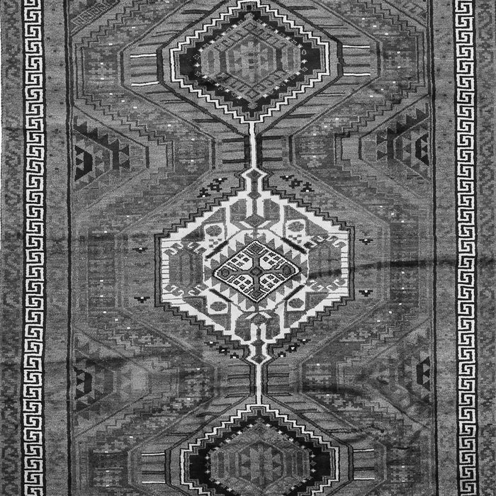 Serging Thickness of Machine Washable Persian Gray Traditional Rug, wshtr696gry