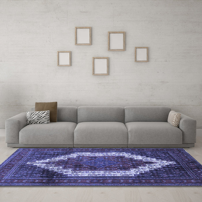 Machine Washable Persian Blue Traditional Rug in a Living Room, wshtr6blu