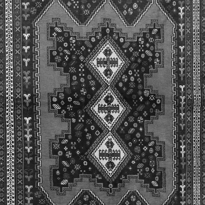 Serging Thickness of Machine Washable Persian Gray Traditional Rug, wshtr700gry