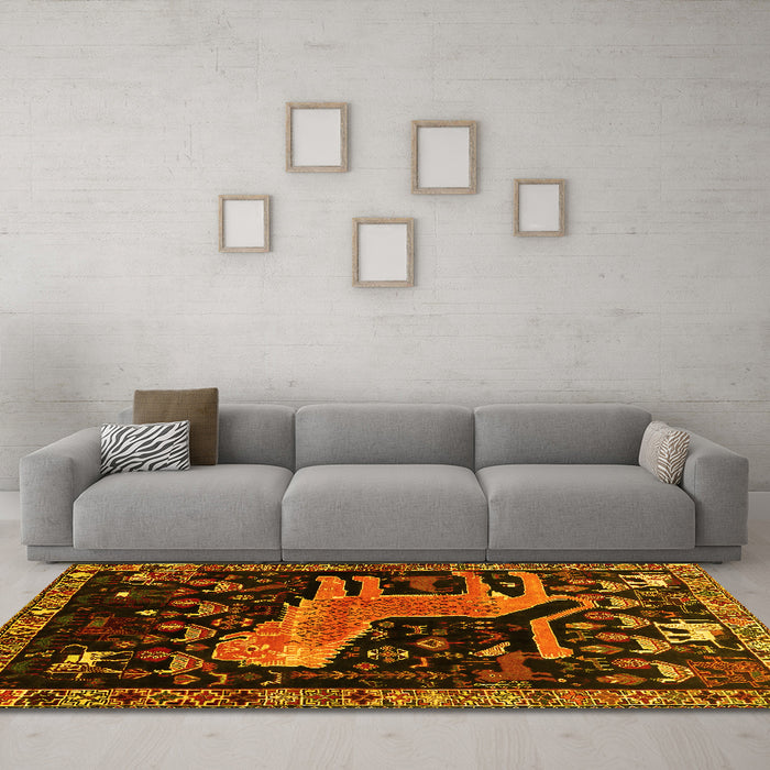 Machine Washable Animal Yellow Traditional Rug in a Living Room, wshtr706yw