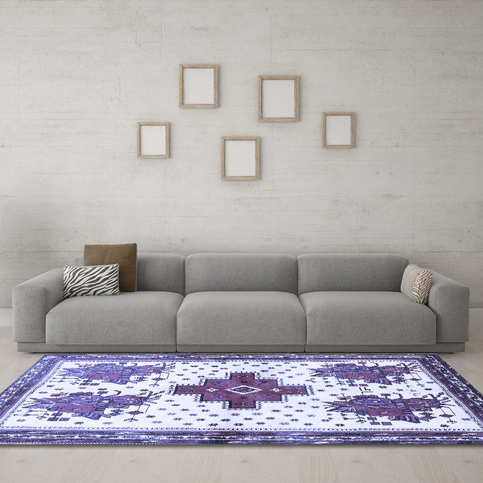 Machine Washable Persian Blue Traditional Rug in a Living Room, wshtr708blu
