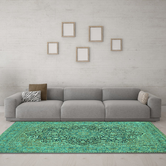 Machine Washable Persian Turquoise Traditional Area Rugs in a Living Room,, wshtr70turq