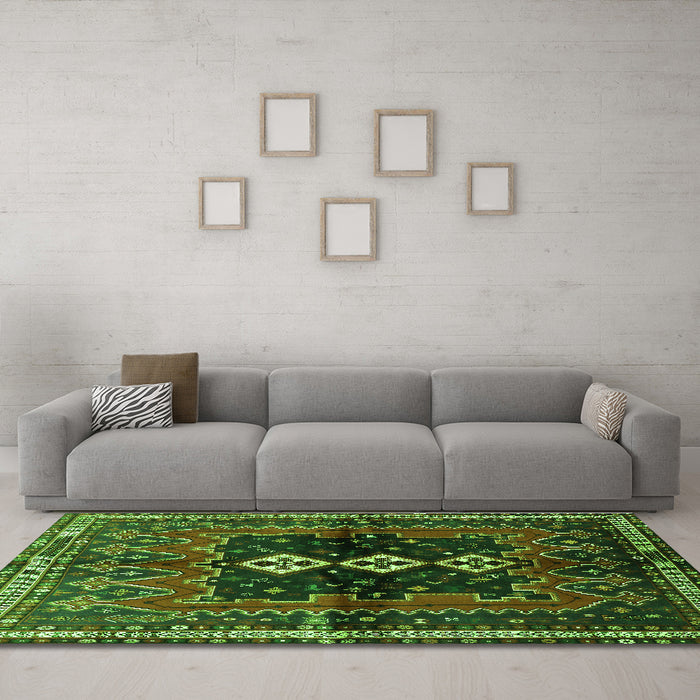Machine Washable Persian Green Traditional Area Rugs in a Living Room,, wshtr712grn