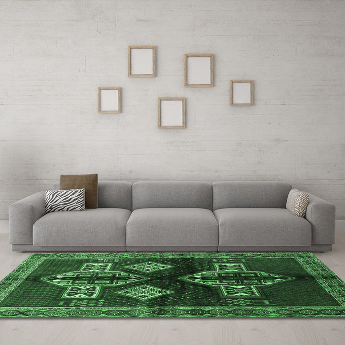 Machine Washable Persian Emerald Green Traditional Area Rugs in a Living Room,, wshtr713emgrn