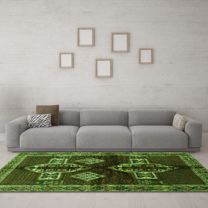 Machine Washable Persian Green Traditional Area Rugs in a Living Room,, wshtr713grn