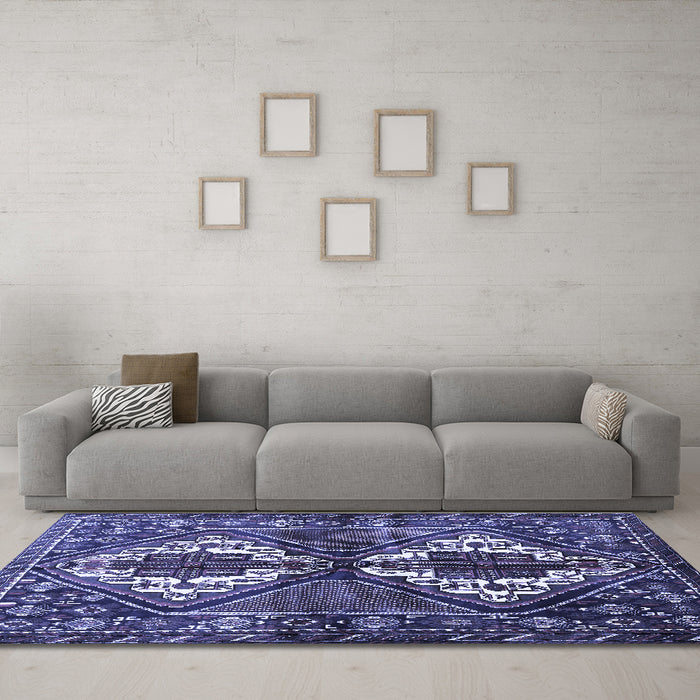 Machine Washable Persian Blue Traditional Rug in a Living Room, wshtr714blu