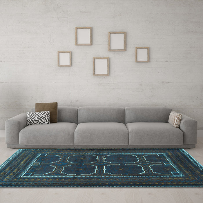 Machine Washable Persian Light Blue Traditional Rug in a Living Room, wshtr717lblu