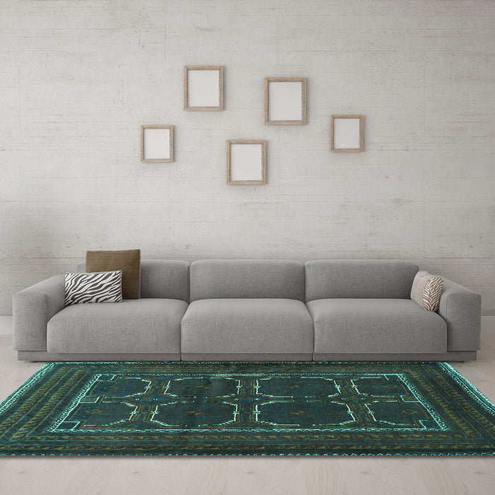 Machine Washable Persian Turquoise Traditional Area Rugs in a Living Room,, wshtr717turq